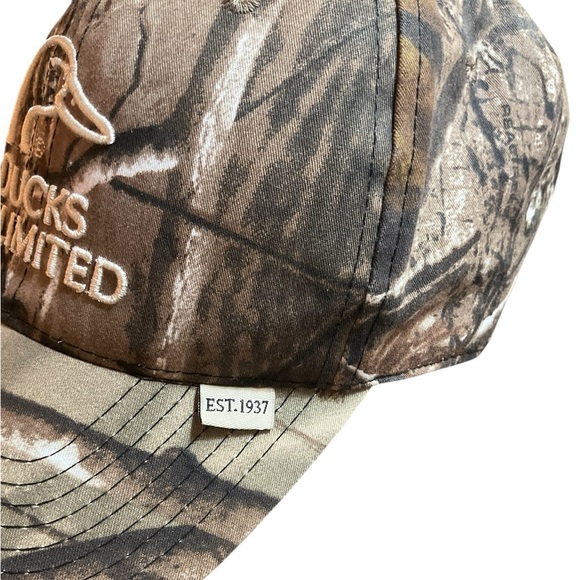 Ducks Unlimited Camouflage Hat - Picture 3 of 4